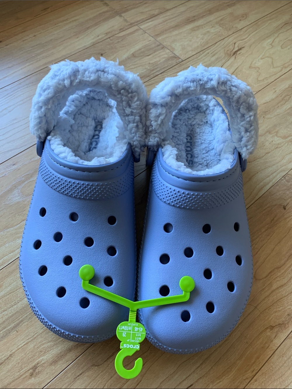 Crocs Classic Fleece-Lined Clog in blue